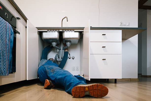 Professional Drain Cleaning technician working in Fortuna, CA